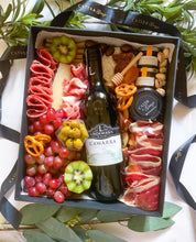 Load image into Gallery viewer, Medium Grazebox