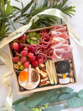 Load image into Gallery viewer, All-charcuterie Quadro Grazebox
